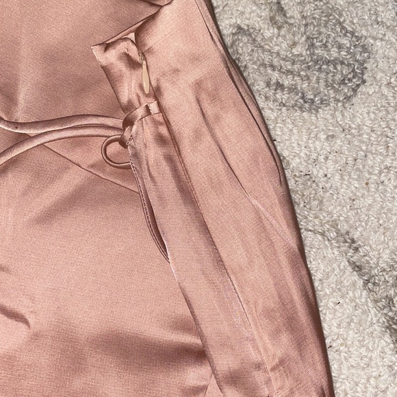 Abercrombie skirt womens. Perfect condition. Never worn. XS - Picture 3 of 4